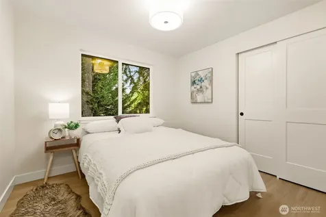 12544 25th Avenue NE Seattle WA 98125