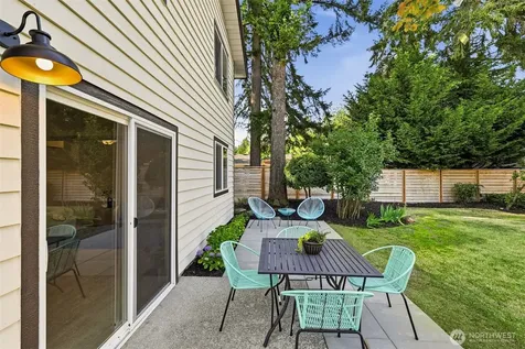 12544 25th Avenue NE Seattle WA 98125