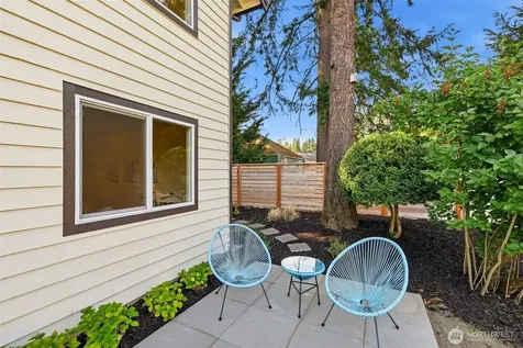 12544 25th Avenue NE Seattle WA 98125