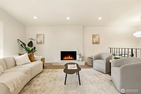 12544 25th Avenue NE Seattle WA 98125