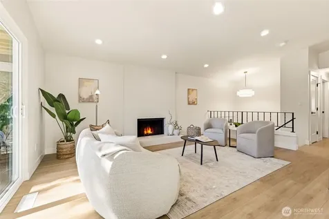 12544 25th Avenue NE Seattle WA 98125
