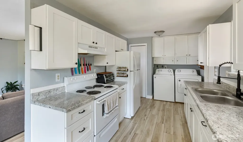 20 Spring Place Shelton WA 98584