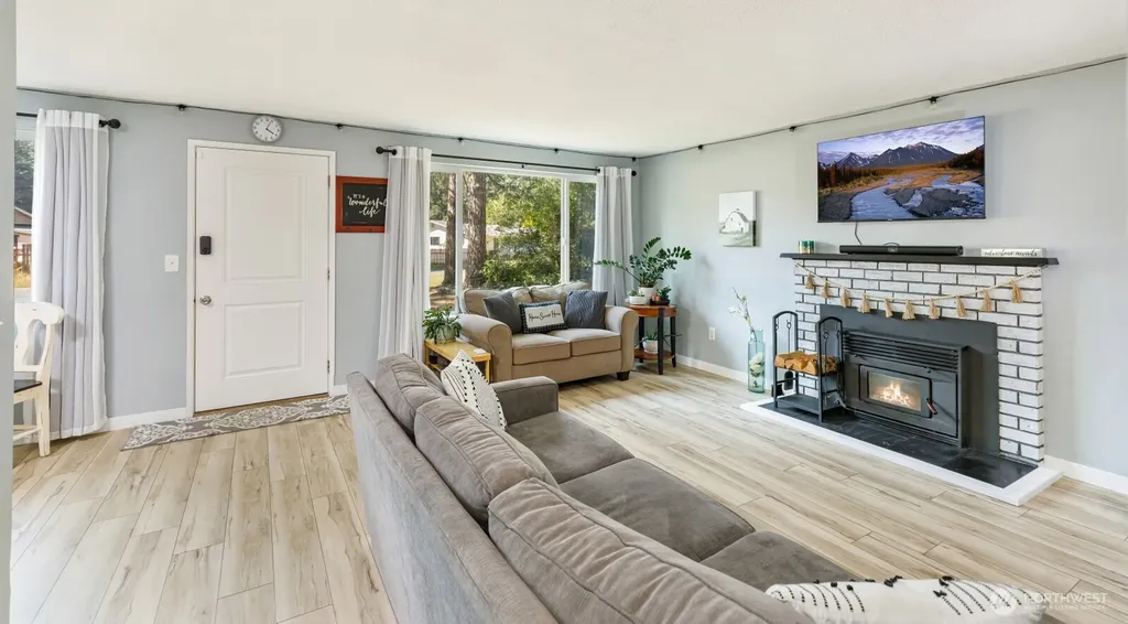 20 Spring Place Shelton WA 98584
