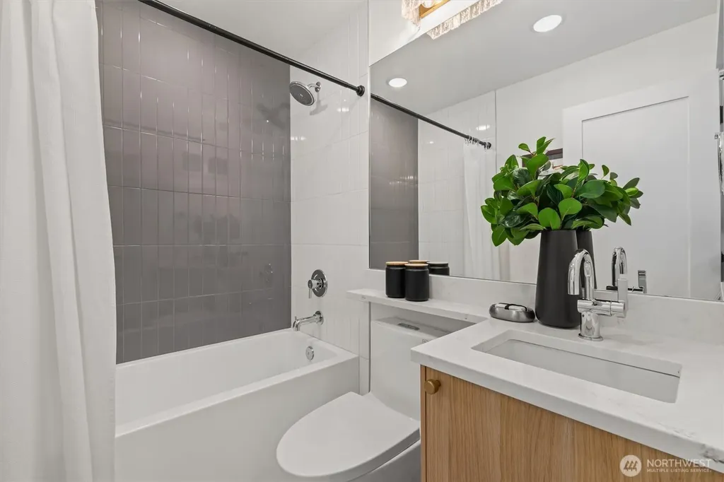 2020 Fairview Avenue E Seattle WA 98102