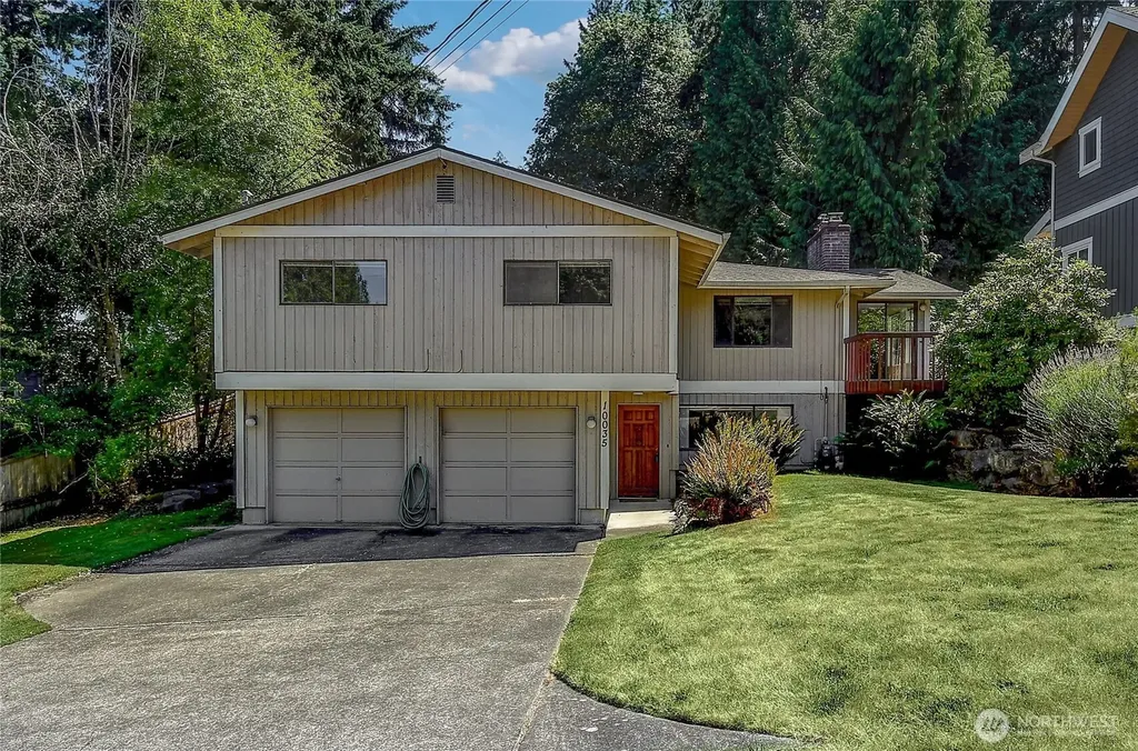 10035 NE 28th Place Bellevue WA 98004