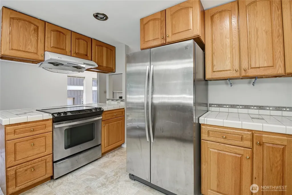 10035 NE 28th Place Bellevue WA 98004