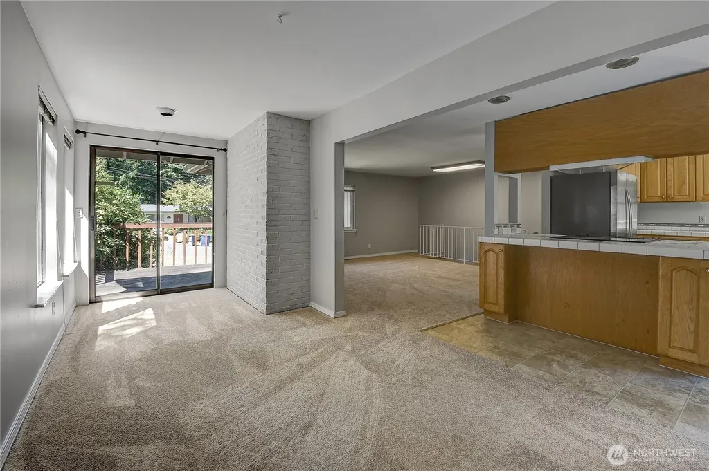 10035 NE 28th Place Bellevue WA 98004