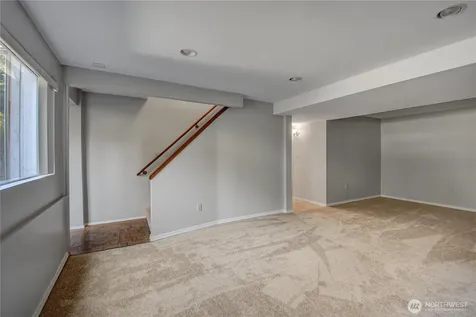 10035 NE 28th Place Bellevue WA 98004