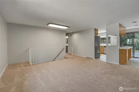 10035 NE 28th Place Bellevue WA 98004