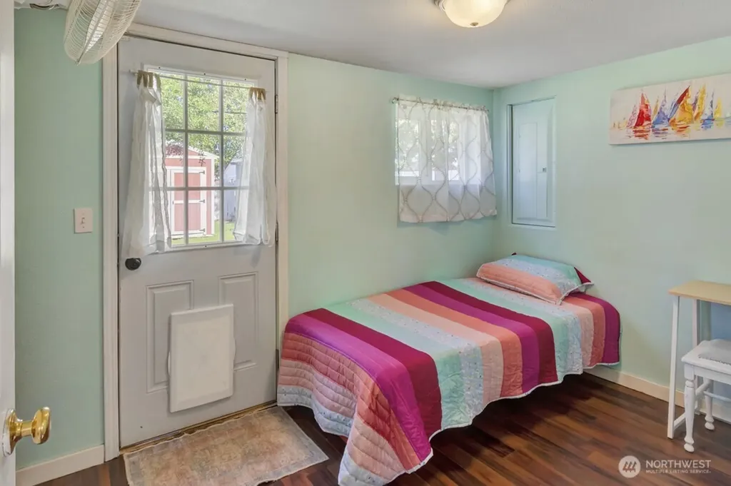 708 Sanford Avenue Richland WA 99352