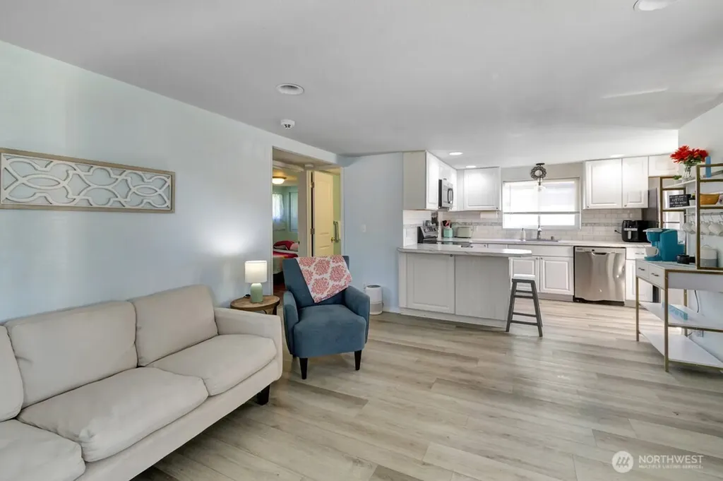708 Sanford Avenue Richland WA 99352