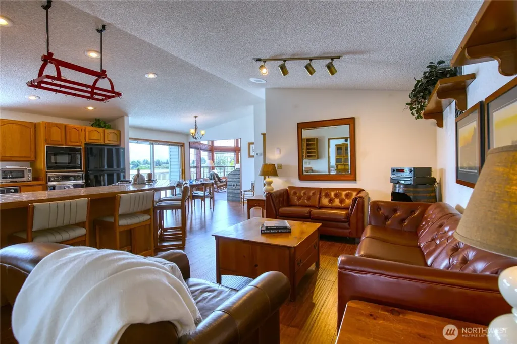 854 Texmar Avenue SW Ocean Shores WA 98569