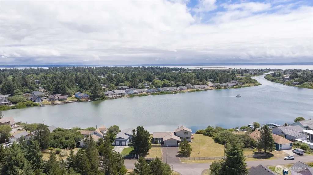 854 Texmar Avenue SW Ocean Shores WA 98569