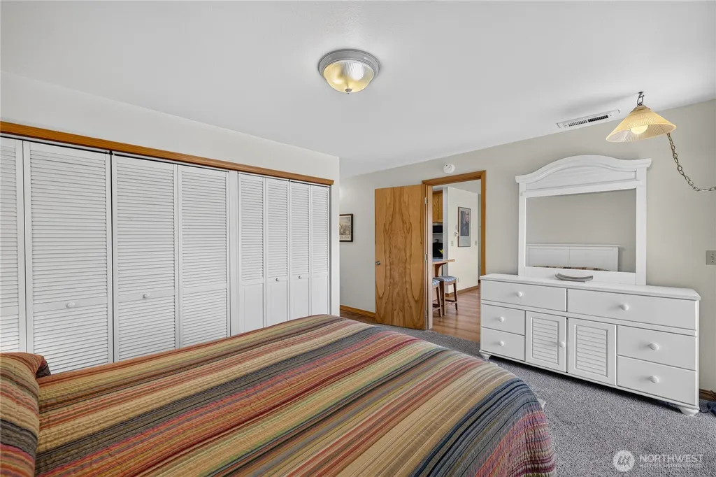 1710 Skyline Way Anacortes WA 98221