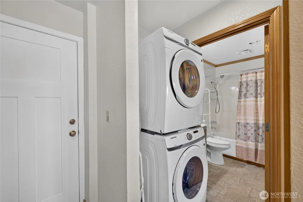 1710 Skyline Way Anacortes WA 98221