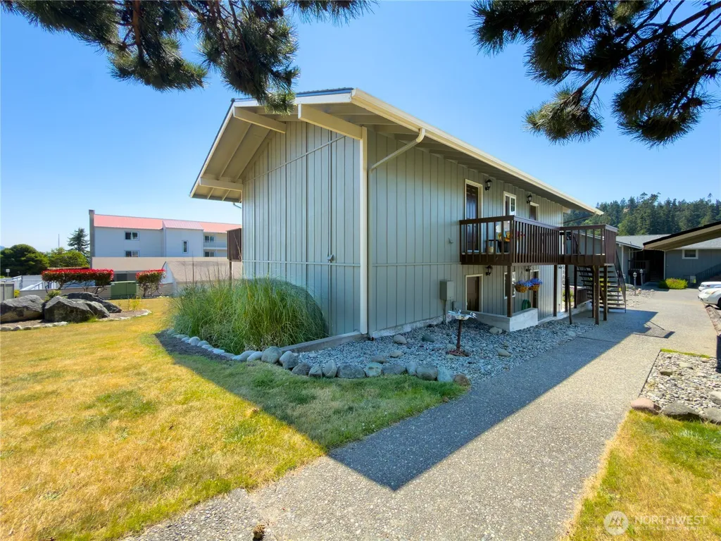 1710 Skyline Way Anacortes WA 98221