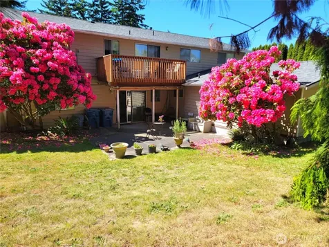 5425 NW 172nd Street NW Lynnwood WA 98037