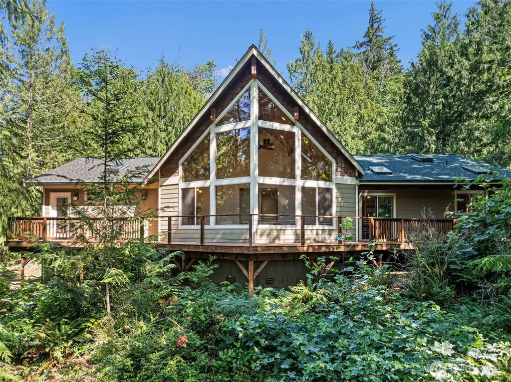 4068 Quiet Drive NW Bremerton WA 98312