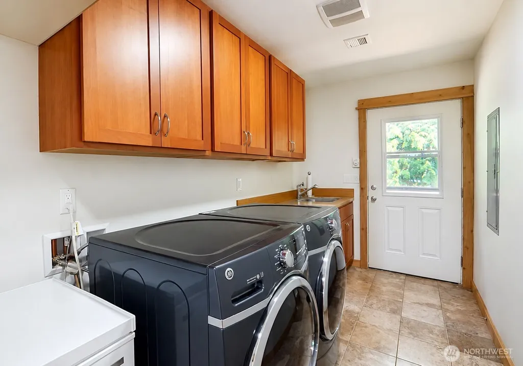 4068 Quiet Drive NW Bremerton WA 98312
