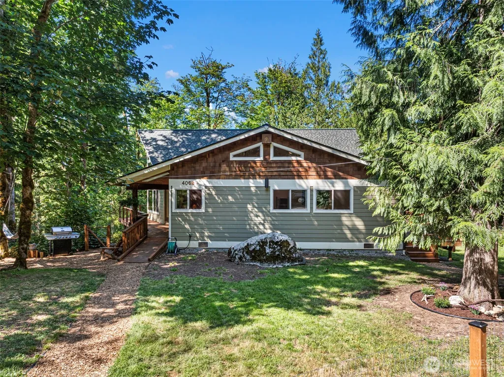 4068 Quiet Drive NW Bremerton WA 98312