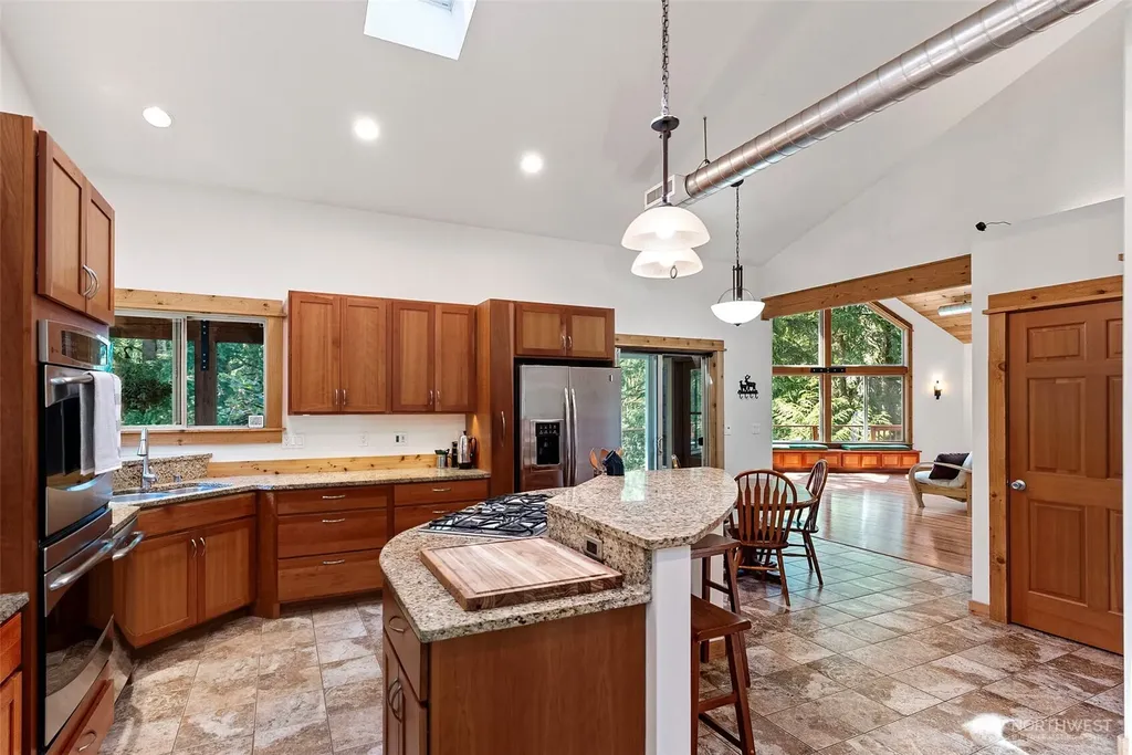 4068 Quiet Drive NW Bremerton WA 98312