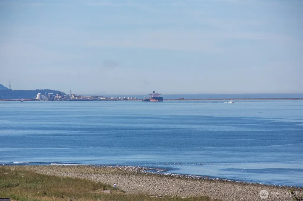 172 Sea View Drive Port Angeles WA 98362
