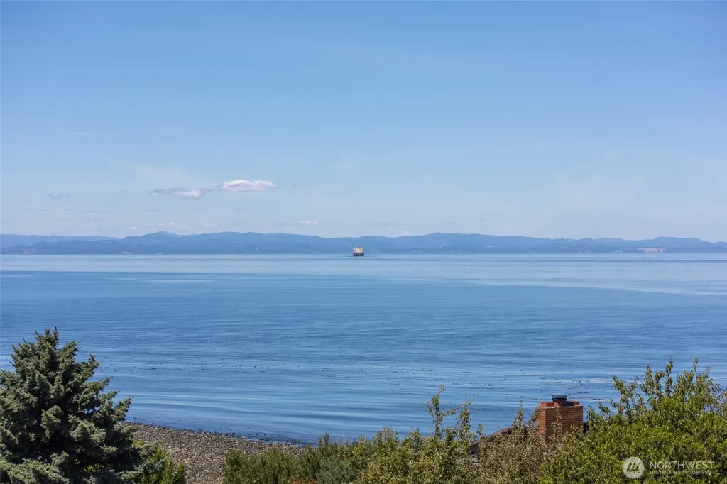 172 Sea View Drive Port Angeles WA 98362