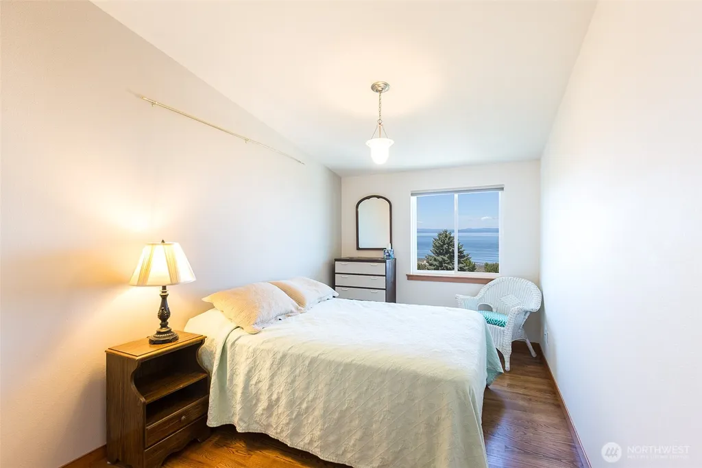 172 Sea View Drive Port Angeles WA 98362