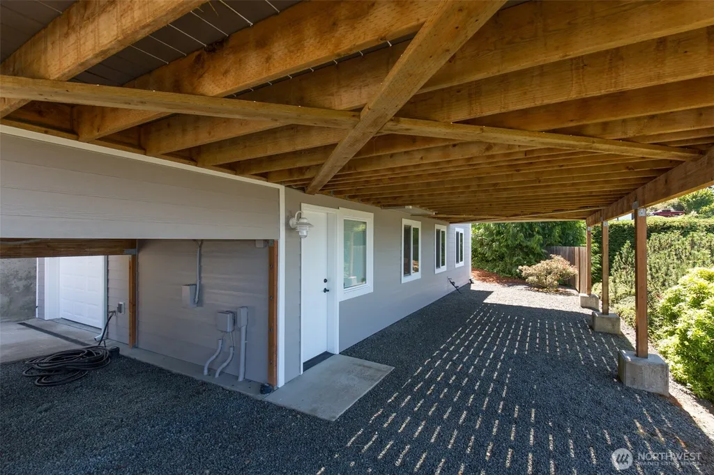 172 Sea View Drive Port Angeles WA 98362