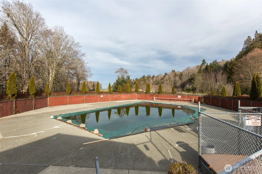 172 Sea View Drive Port Angeles WA 98362