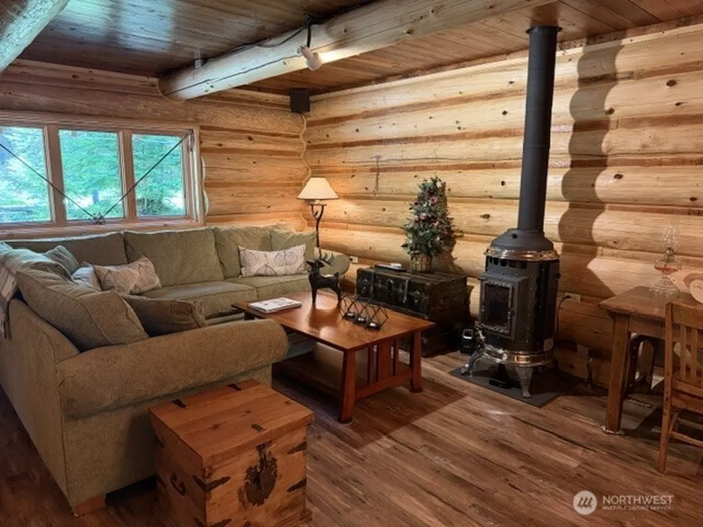 141 Silver Springs Fs Road 7175 Enumclaw WA 98022