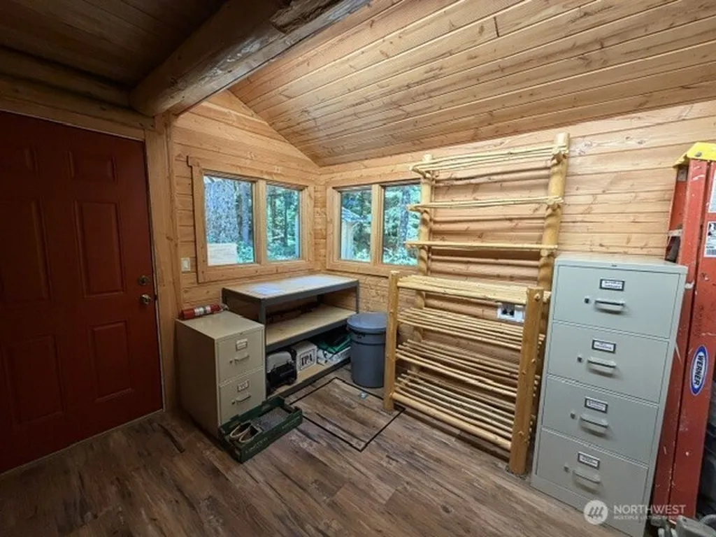 141 Silver Springs Fs Road 7175 Enumclaw WA 98022