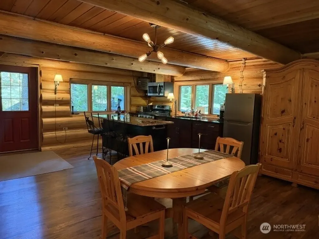 141 Silver Springs Fs Road 7175 Enumclaw WA 98022