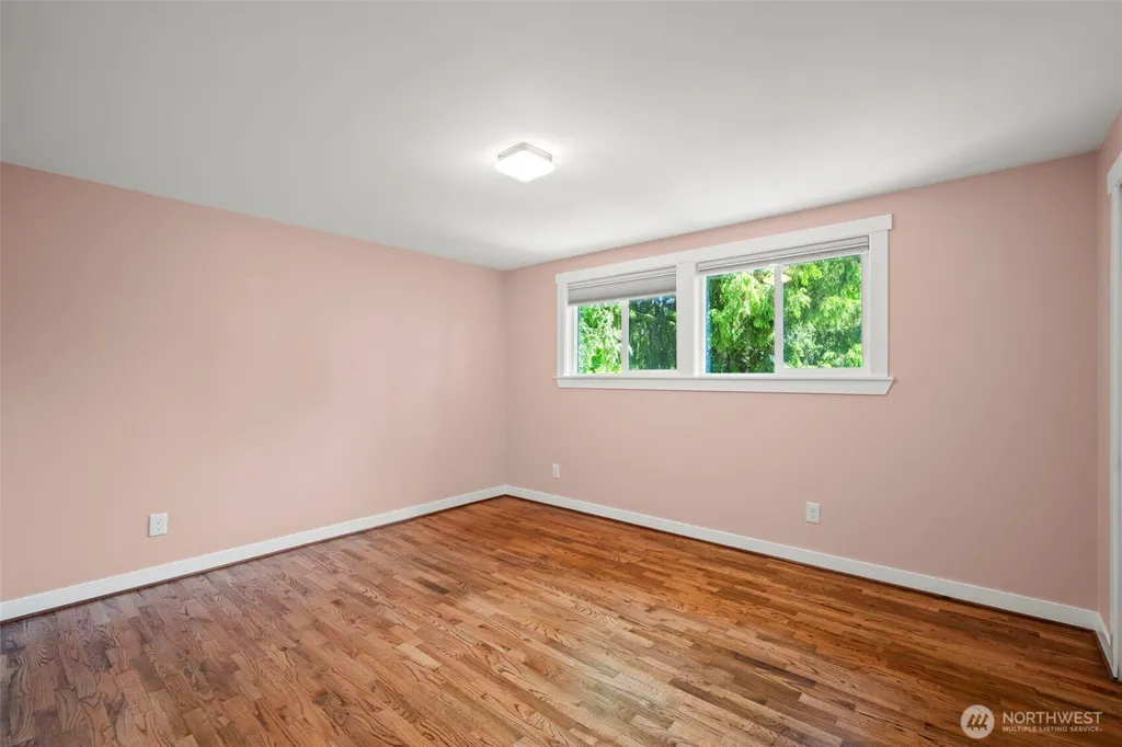 18750 12th Avenue NE Shoreline WA 98155