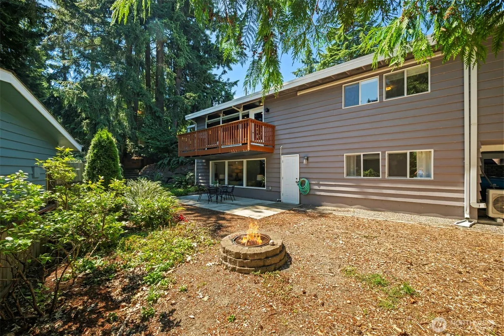 18750 12th Avenue NE Shoreline WA 98155