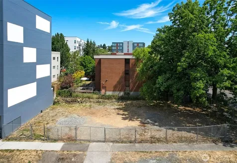 1103 NW Market Street Seattle WA 98107