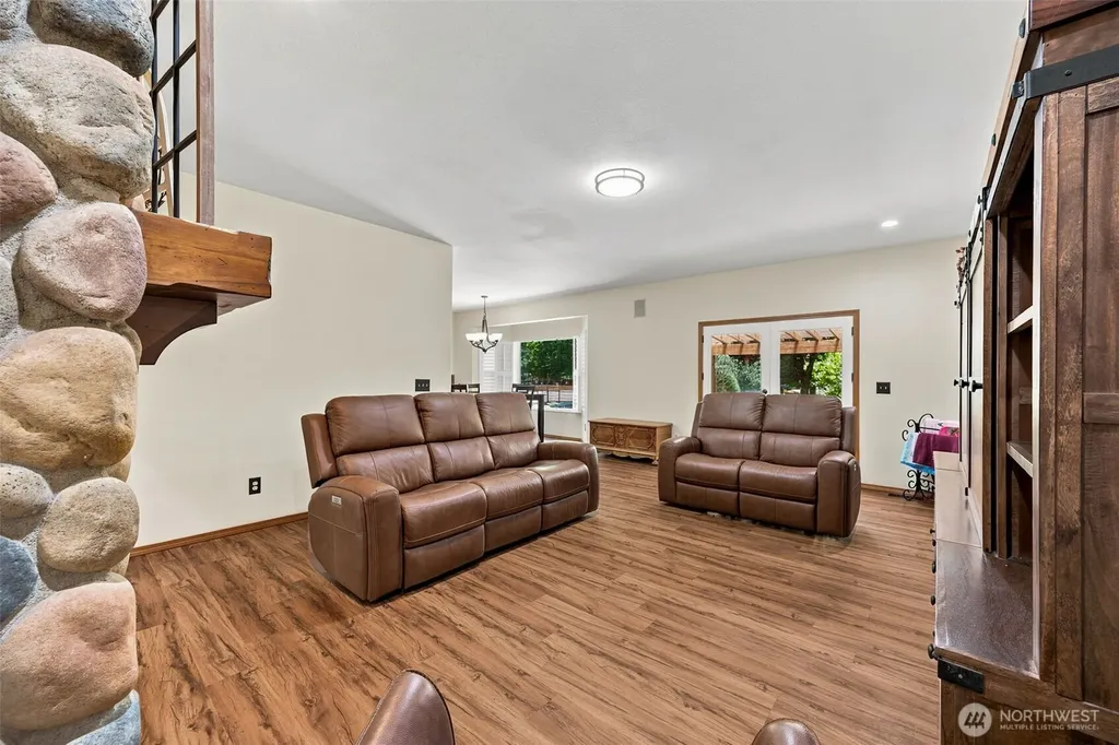 15330 159th Lane SE Yelm WA 98597
