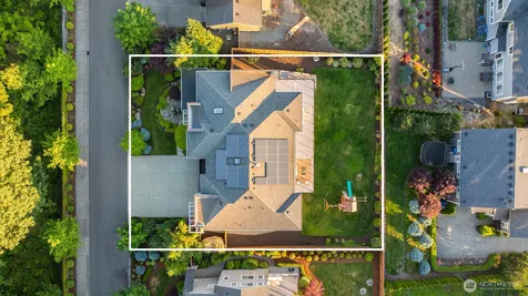 7123 172nd Avenue SE Bellevue WA 98006