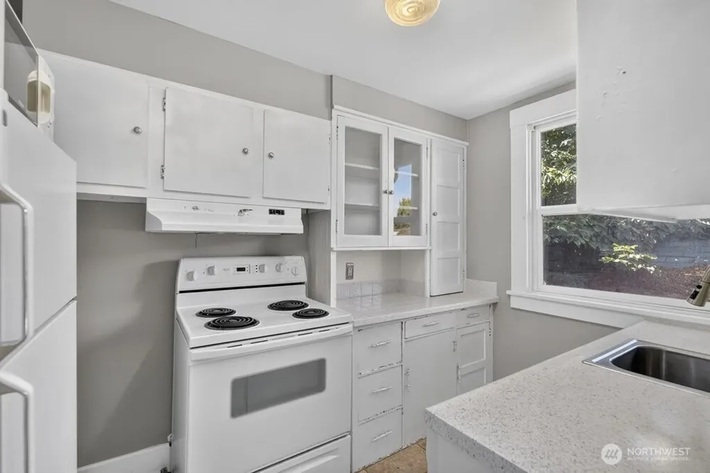 820 S J Street Tacoma WA 98405