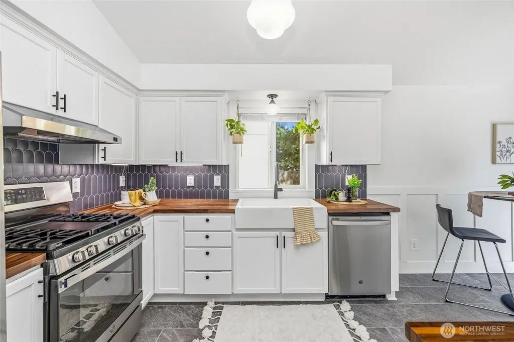 1531 Fruitland Drive Bellingham WA 98226