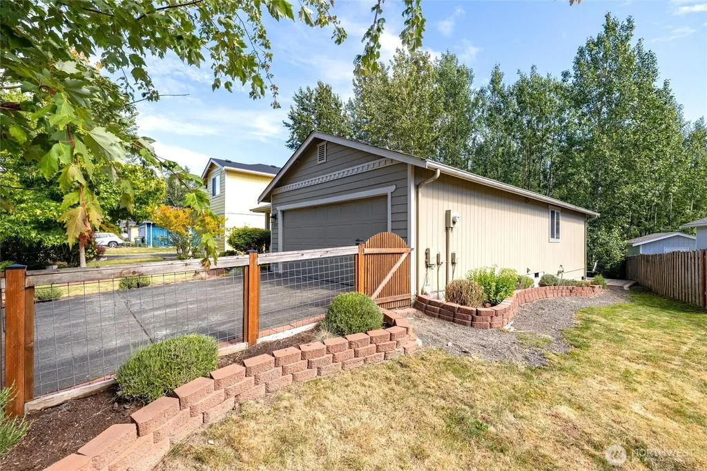 1531 Fruitland Drive Bellingham WA 98226