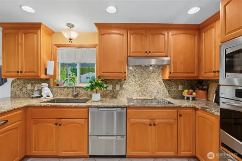 1313 Castlerock Avenue Wenatchee WA 98801