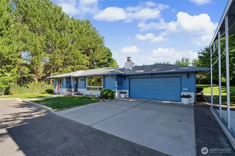 1313 Castlerock Avenue Wenatchee WA 98801