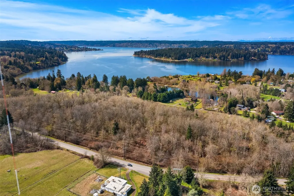23 Dockton Road SW Vashon WA 98070