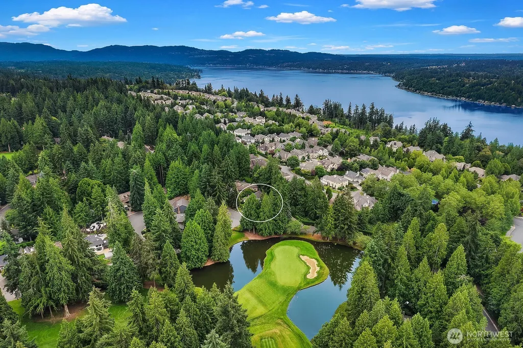 2725 Sahalee Drive W Sammamish WA 98074