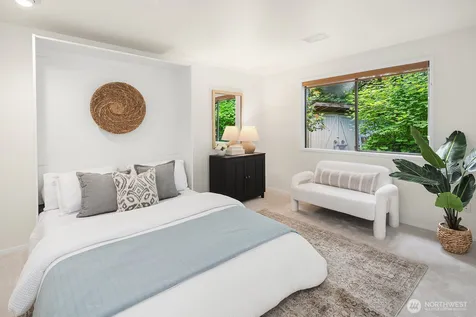 2725 Sahalee Drive W Sammamish WA 98074