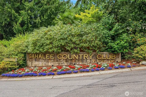2725 Sahalee Drive W Sammamish WA 98074