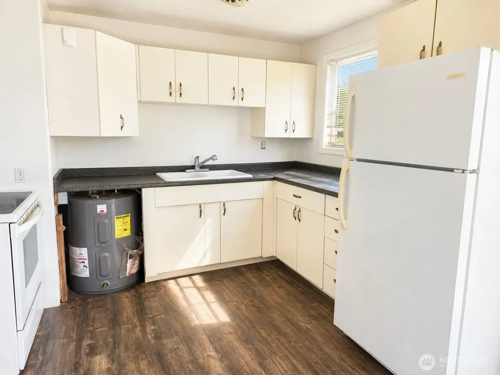 728 S Grand Drive Moses Lake WA 98837