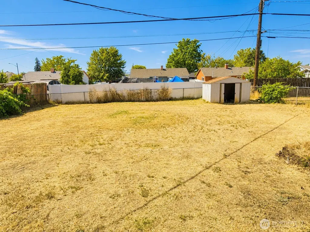 728 S Grand Drive Moses Lake WA 98837