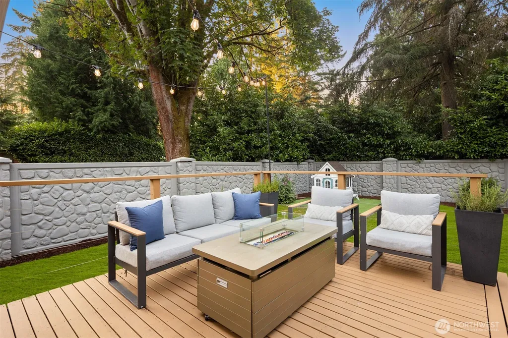 10702 NE 144th Court Kirkland WA 98034